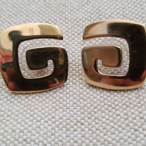 Vintage Trifari G Pierced Ear Goldtone Earrings